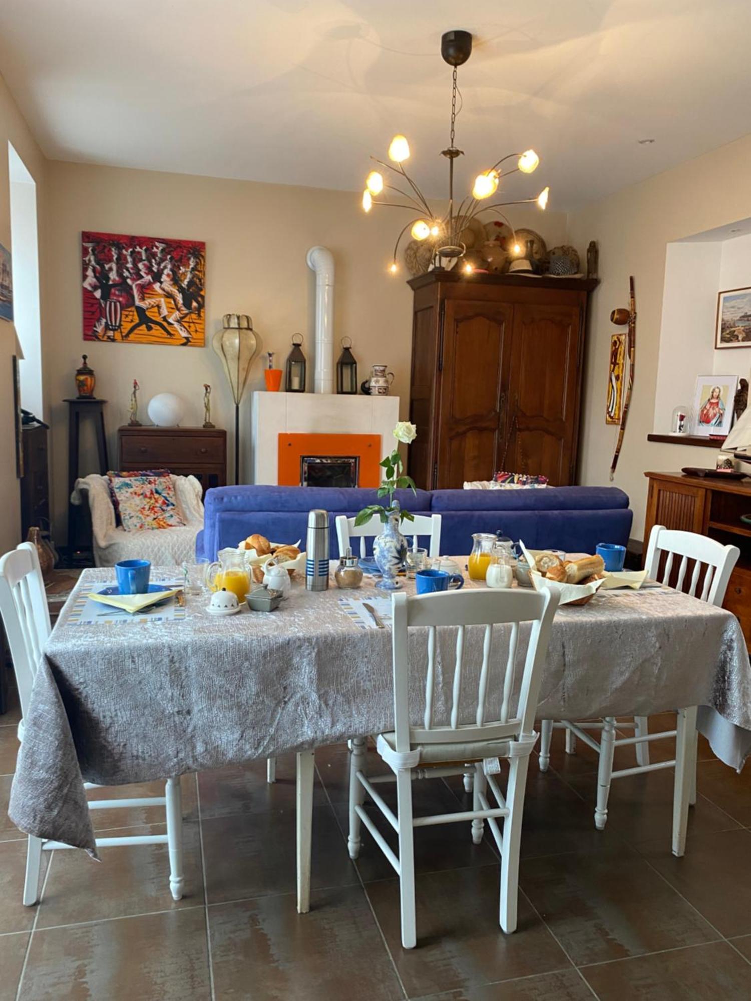 La Marine Homestay *